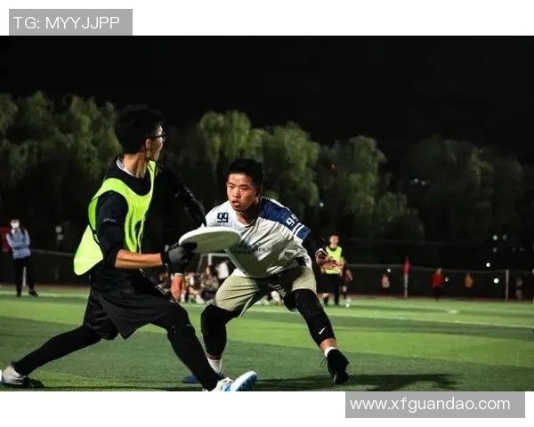 重庆飞盘队在极限运动世界杯积分榜中以82分稳居第一名展现强劲实力